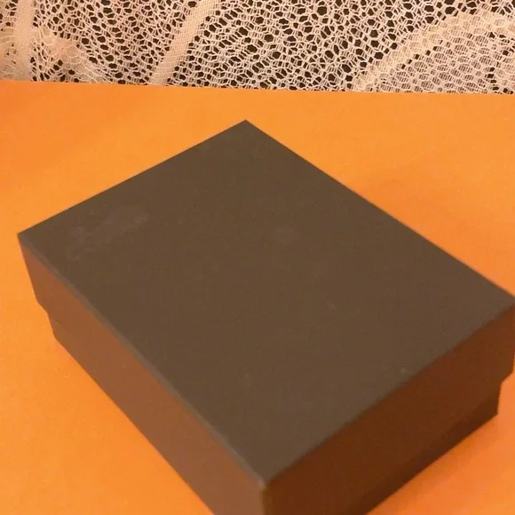 NWT Michael Kors Modern Brilliance Gold Color Cuff Bracelet Crystals - Picture 14 of 14